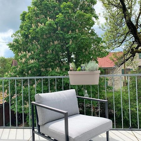 Fe Wo Brunnen - 120 Qm - Ruhige Lage - Viel Natur- Komfortabel - Grosser Balkon Und Garten Memmingen Bagian luar foto