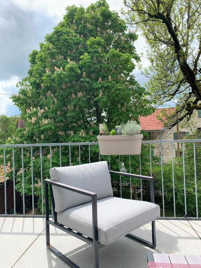 Fe Wo Brunnen - 120 Qm - Ruhige Lage - Viel Natur- Komfortabel - Grosser Balkon Und Garten Memmingen Bagian luar foto